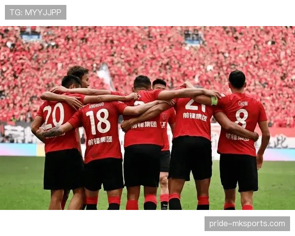 布伦特福德球迷集会抗议管理层，呼吁改革推动球队发展