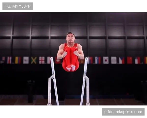 假如肖若腾上综艺，评论区先争论他每天训练几小时还是他拎的那个包