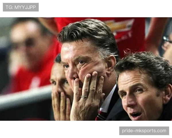 托尼娅·哈丁训练完直接啃汉堡？这自律人设崩得也太快了